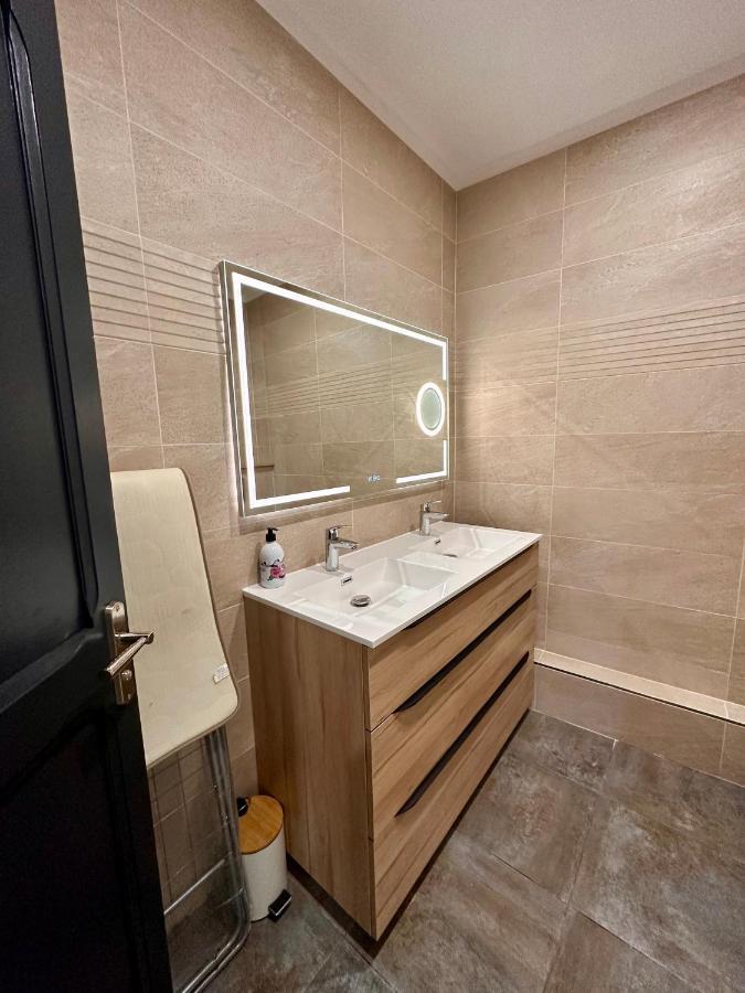 Les Appartements Du Palais Каркассон Экстерьер фото